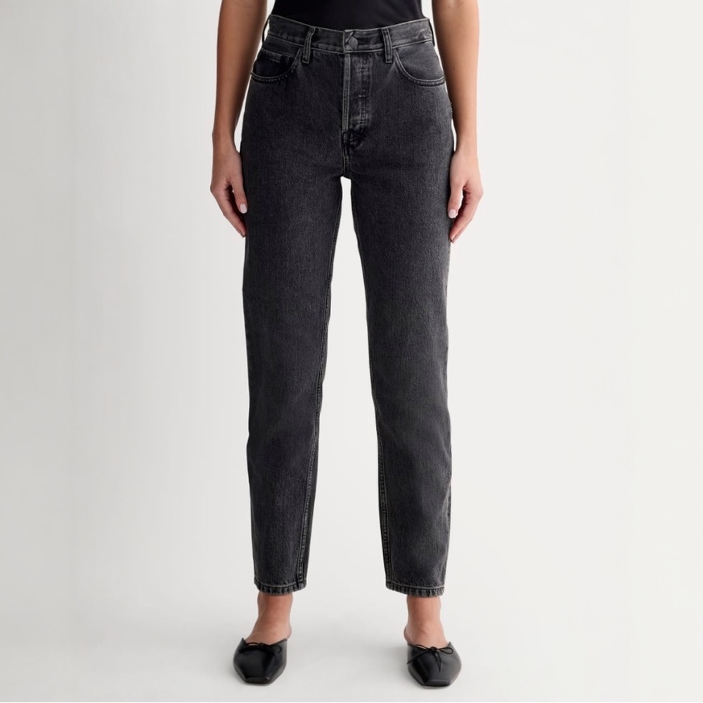 Everlane 90s Cheeky Jeans High Rise Straight Leg Black Wash 24